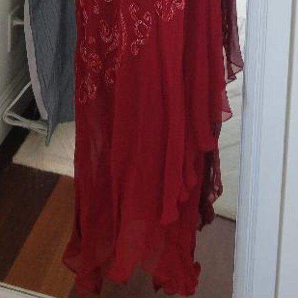 stunning elegant red sequin dress - Picture 4 of 5